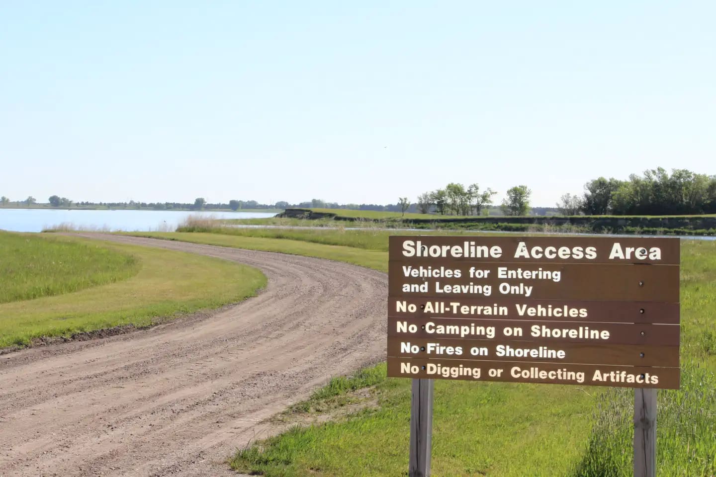 Road leading to shoreline for easy access to the shoreline of Lake Sakakawea for water activities