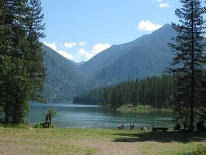 HOLLAND LAKE CAMPGROUND- DAY USE AREA